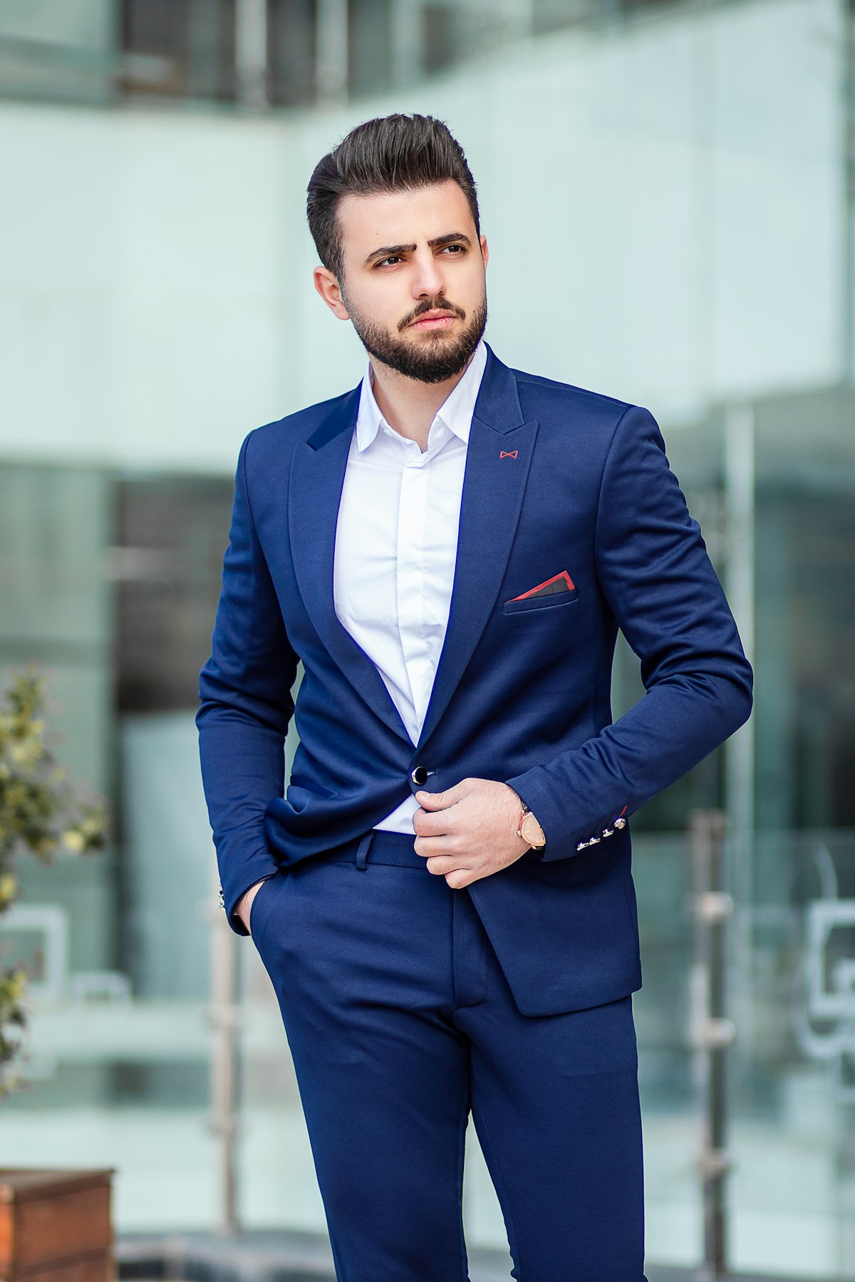 2026 suit trends: standout colors and silhouettes